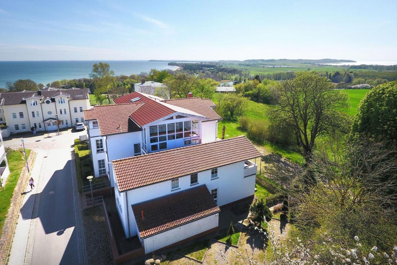 Haus Blick zur See: Fewo mit Terrasse und Ahoi Erlebnisbad-Zugang Goehren  Exterior photo